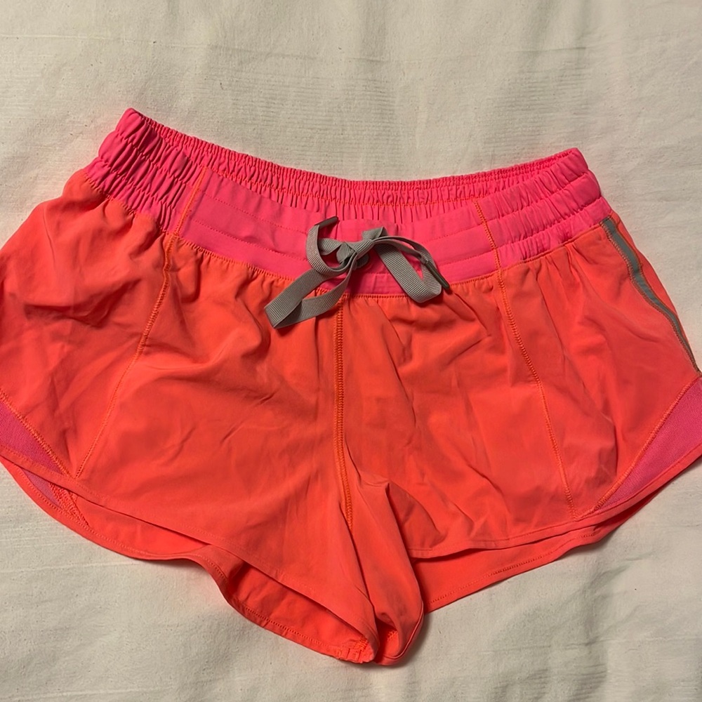 Lulu lemon shorts size 6 tag removed
